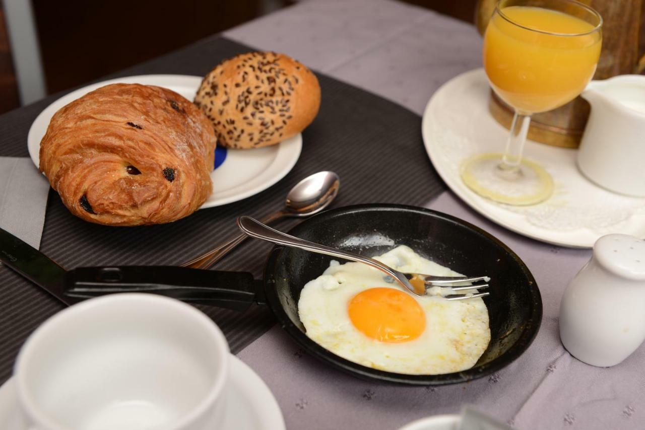 Focus Boutique Bed & Breakfast Кортрейк Екстериор снимка